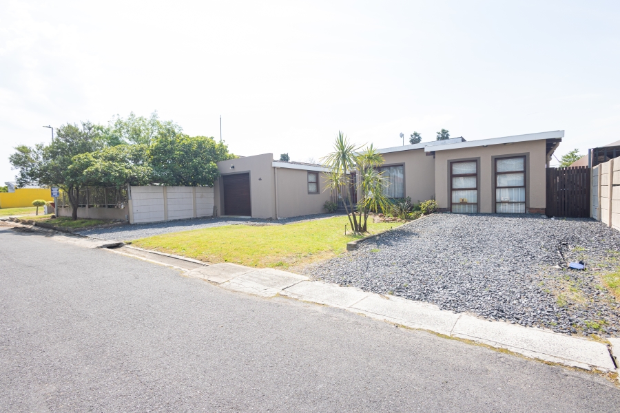 3 Bedroom Property for Sale in Windsor Park Western Cape